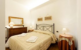 Altobelli Apartment